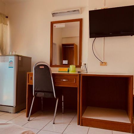 Baansilp Hotel Chiang Rai Buitenkant foto